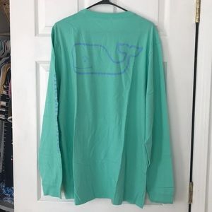 Vineyard Vines Men’s Long Sleeve Vintage Whale